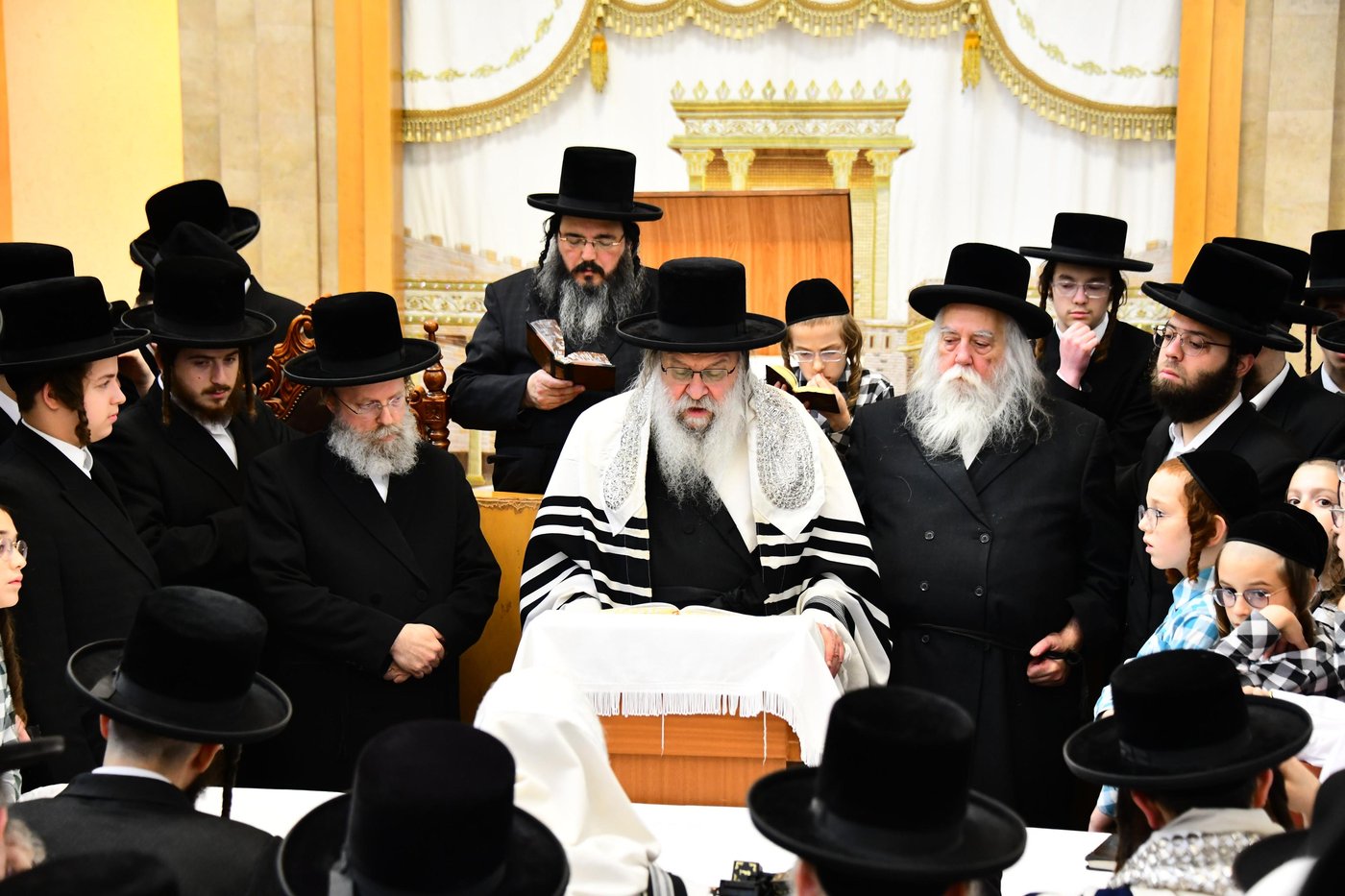 האדמו"ר מנדבורנה שליט"א בהתרת נדרים
