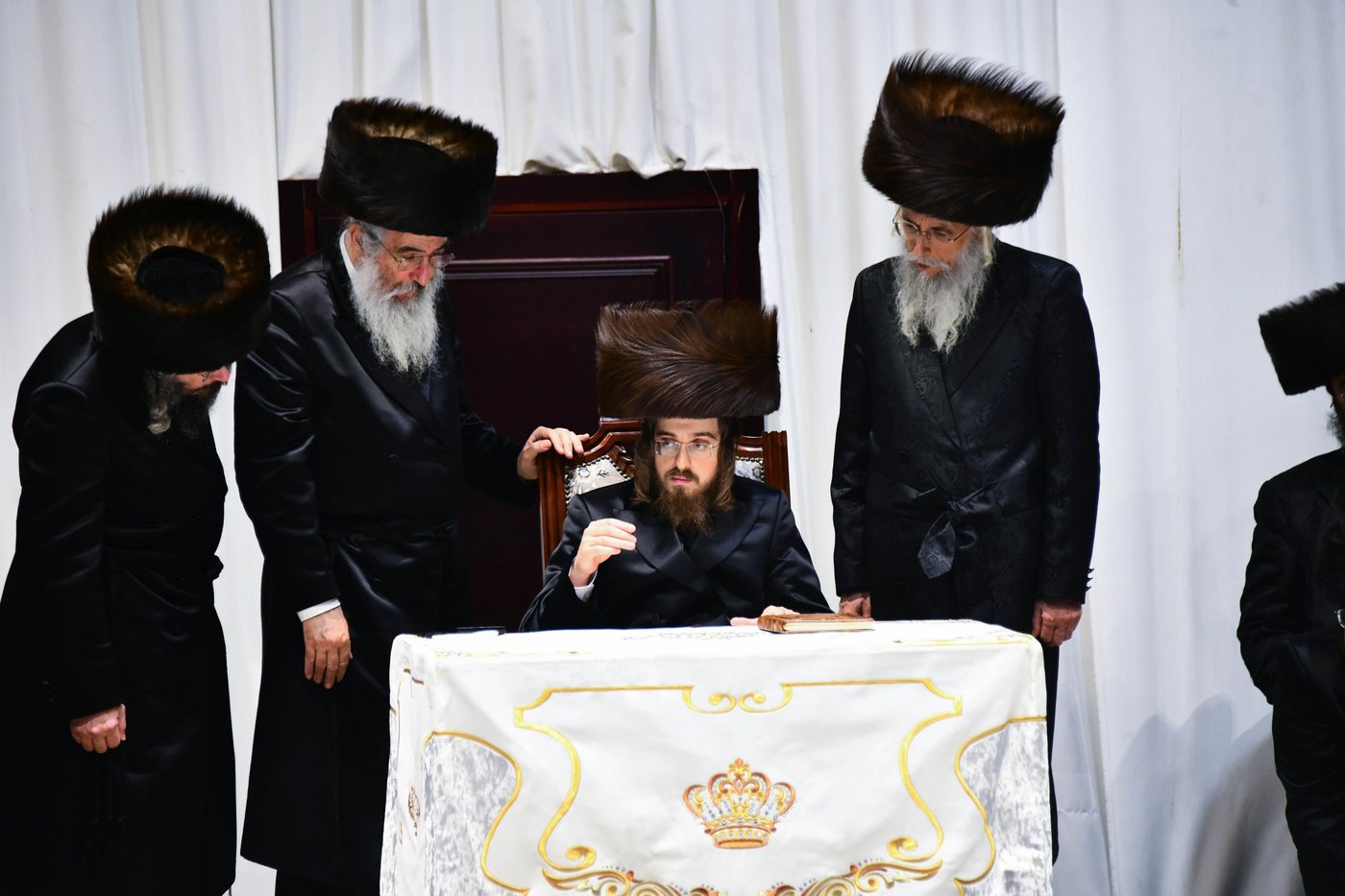 מוצאי ראש השנה בחצר סאדיגורה • צילום: שוקי לרר