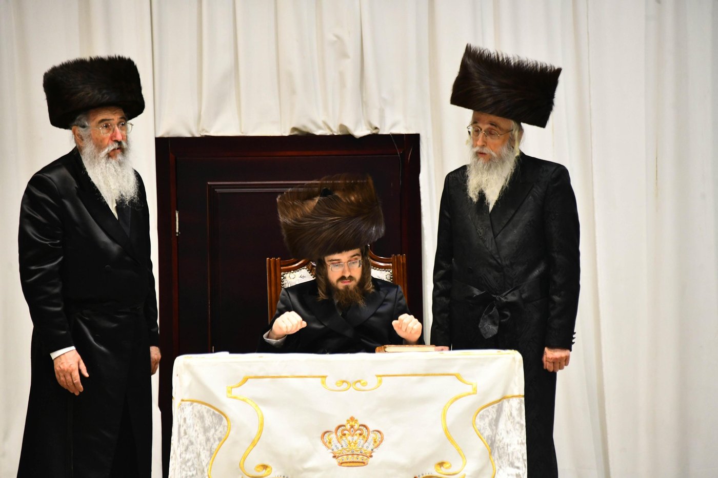מוצאי ראש השנה בחצר סאדיגורה • צילום: שוקי לרר