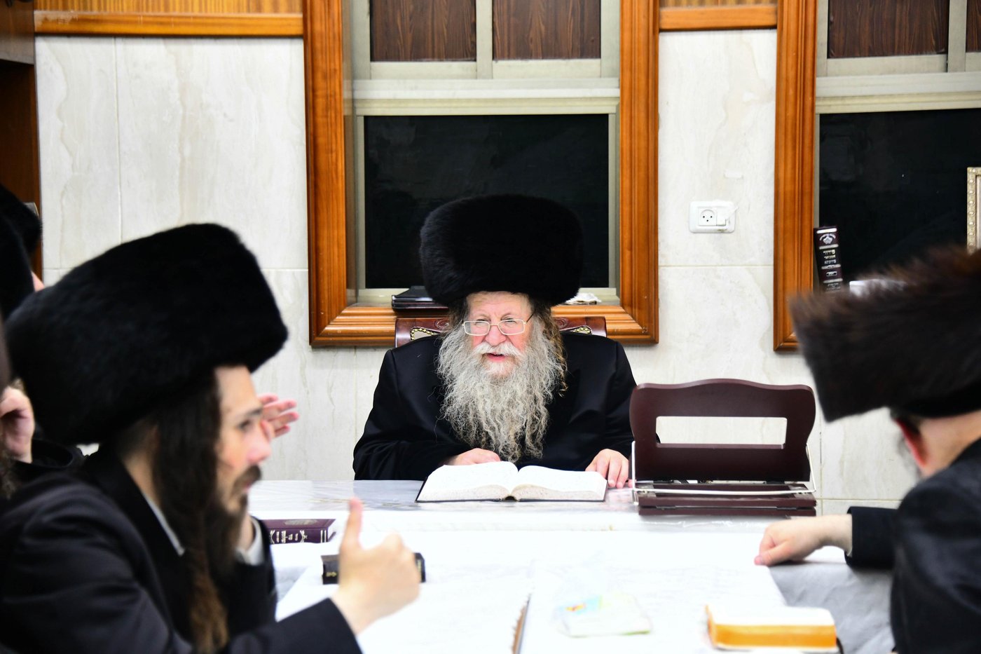 מוצאי ראש השנה בחצר קוזמיר • צילום: שוקי לרר