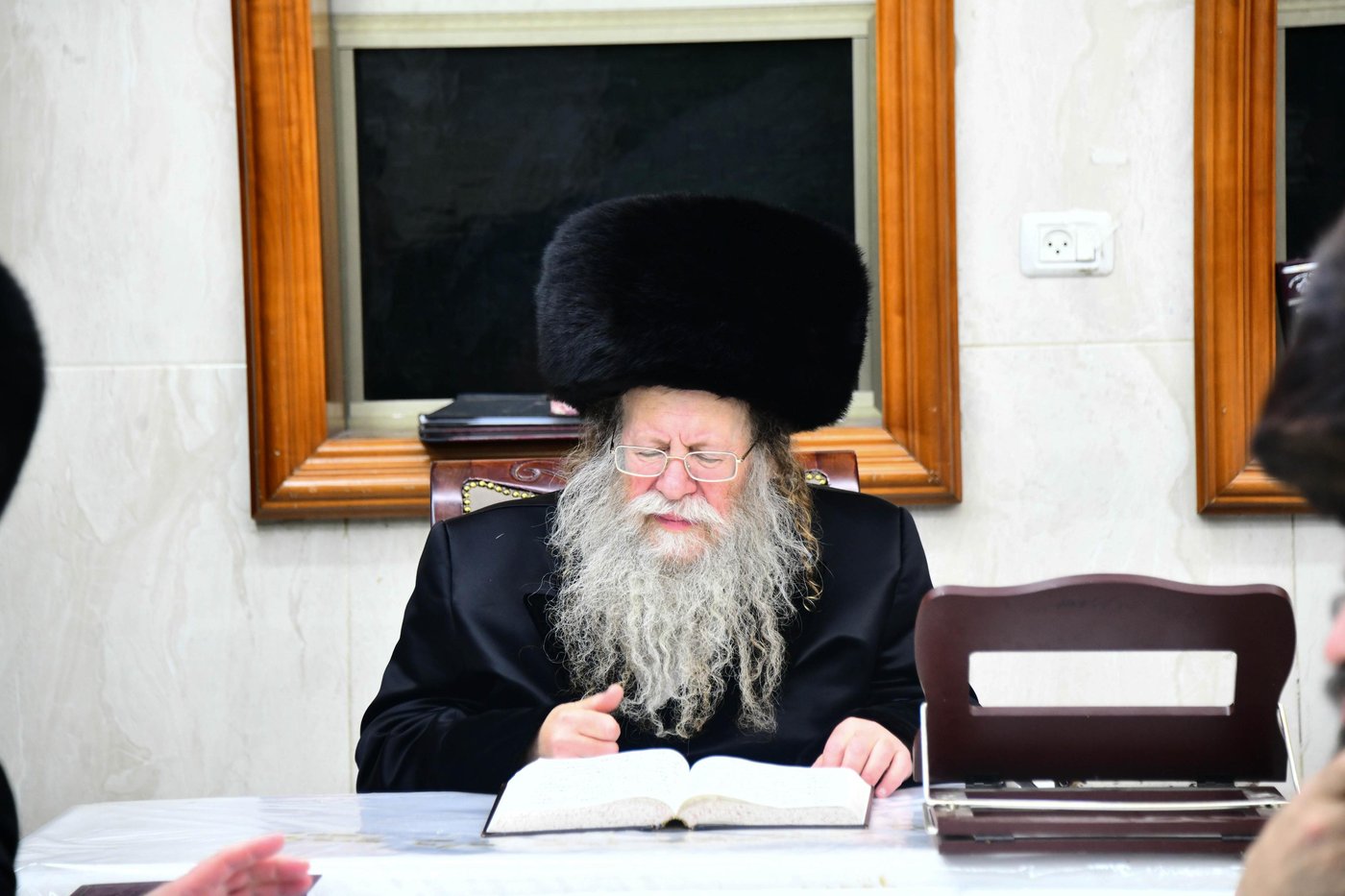מוצאי ראש השנה בחצר קוזמיר • צילום: שוקי לרר