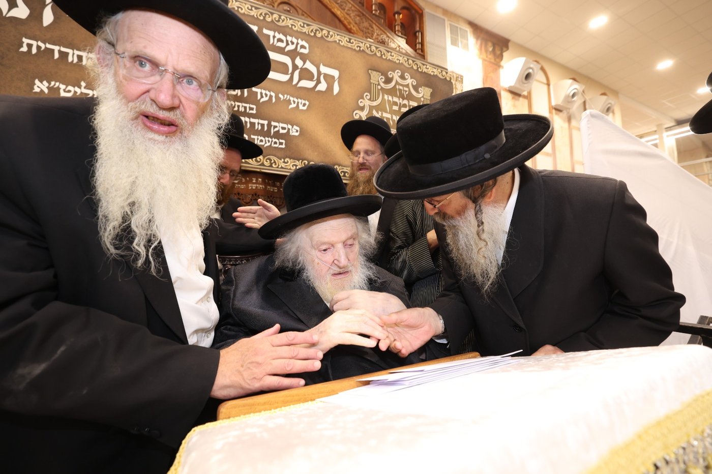הגאון רבי משה שטרנבוך שליט"א בדרשת שבת שובה