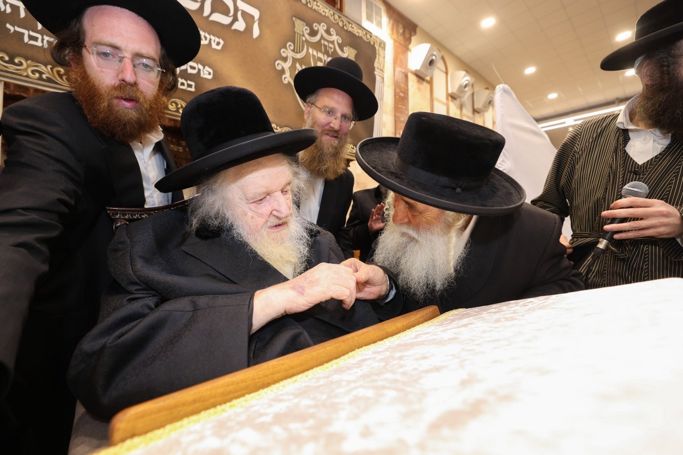 הגאון רבי משה שטרנבוך שליט"א בדרשת שבת שובה
