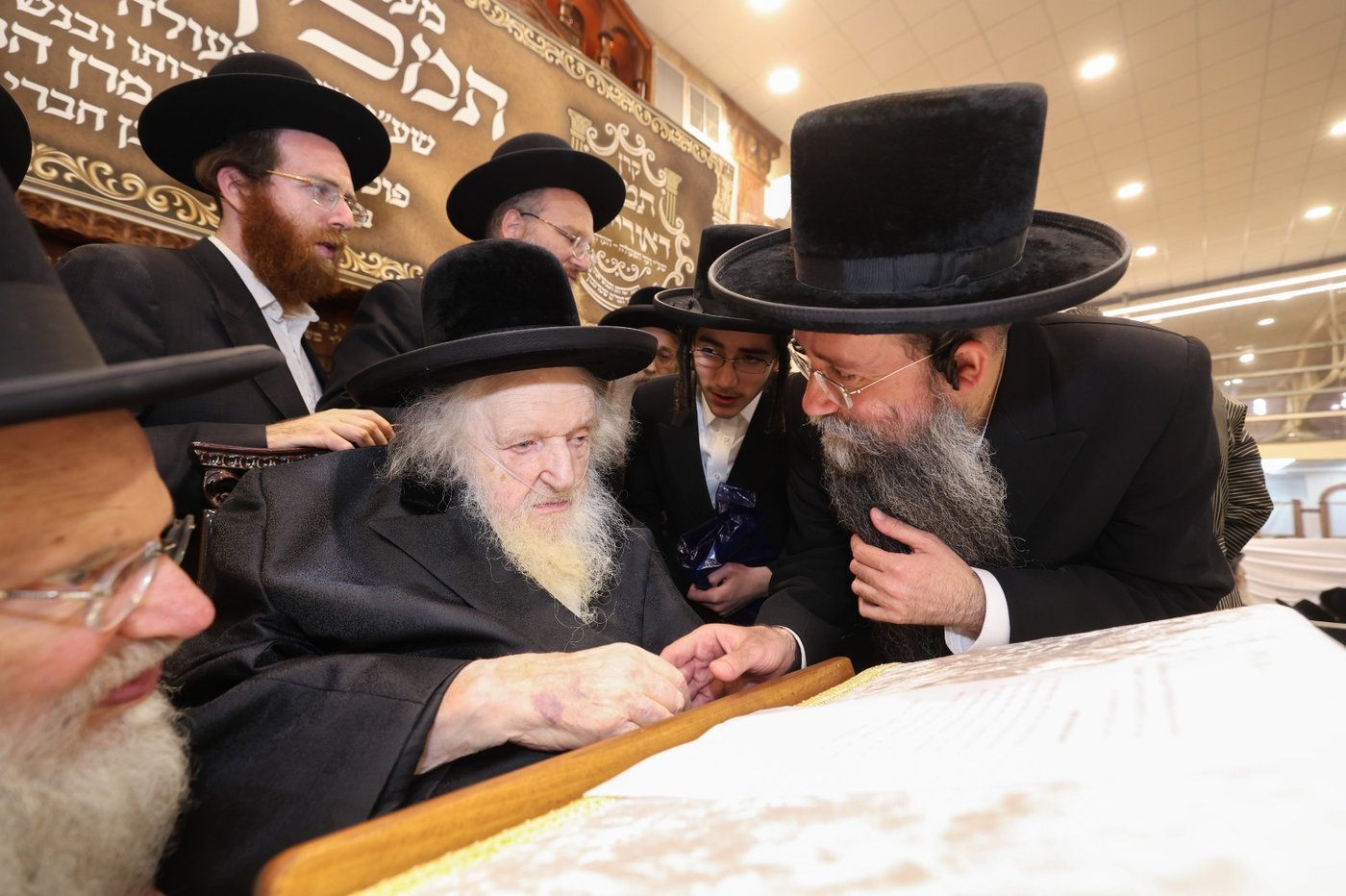 הגאון רבי משה שטרנבוך שליט"א בדרשת שבת שובה