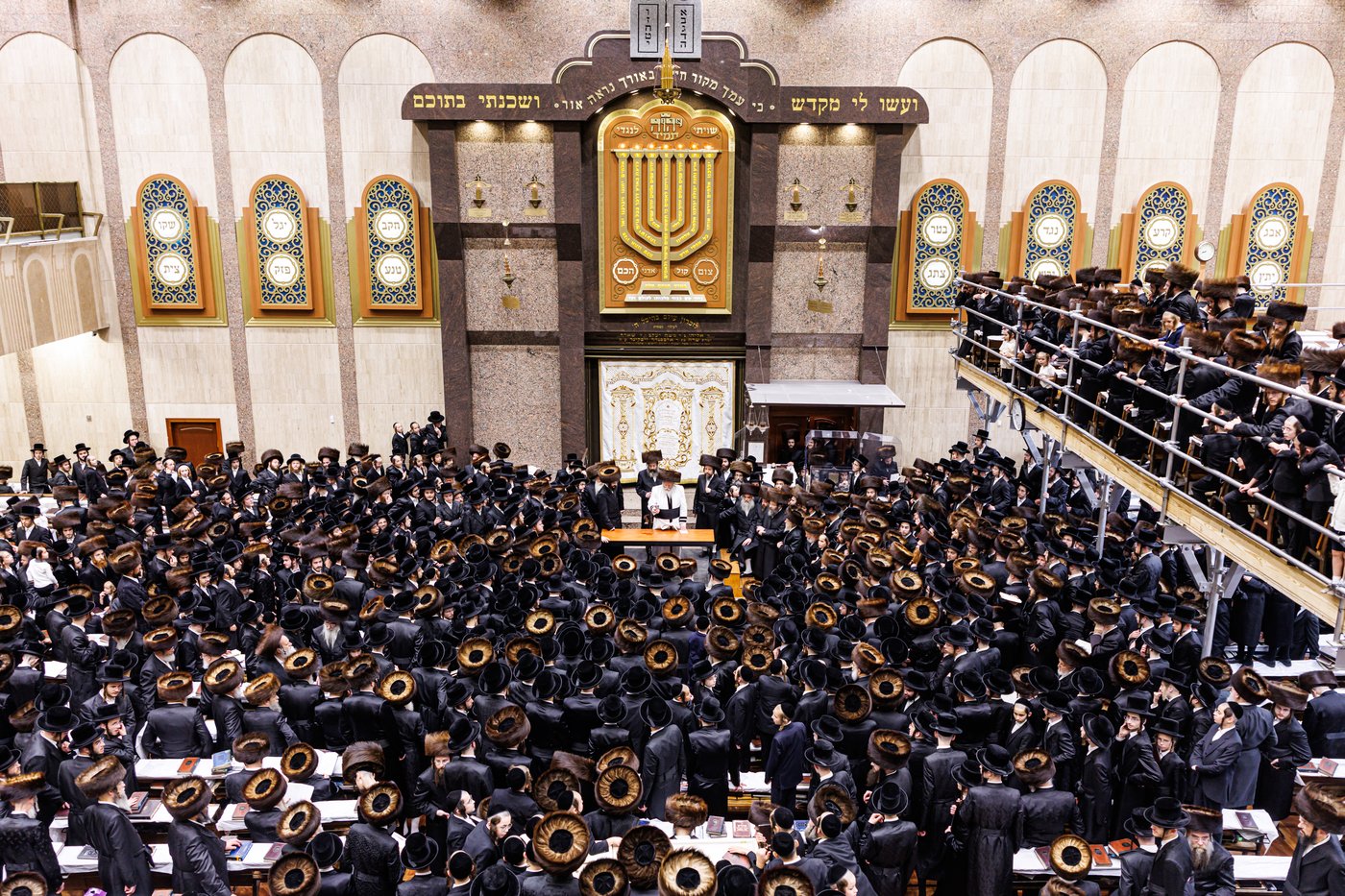 ערב ומוצאי ראש השנה בחצר הקודש באבוב