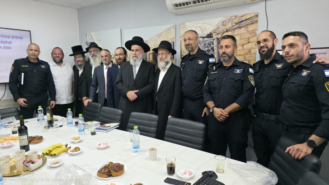 אחרי שבועות של מחאות: רבני צפת בפגישה חריגה עם בכירי המשטרה