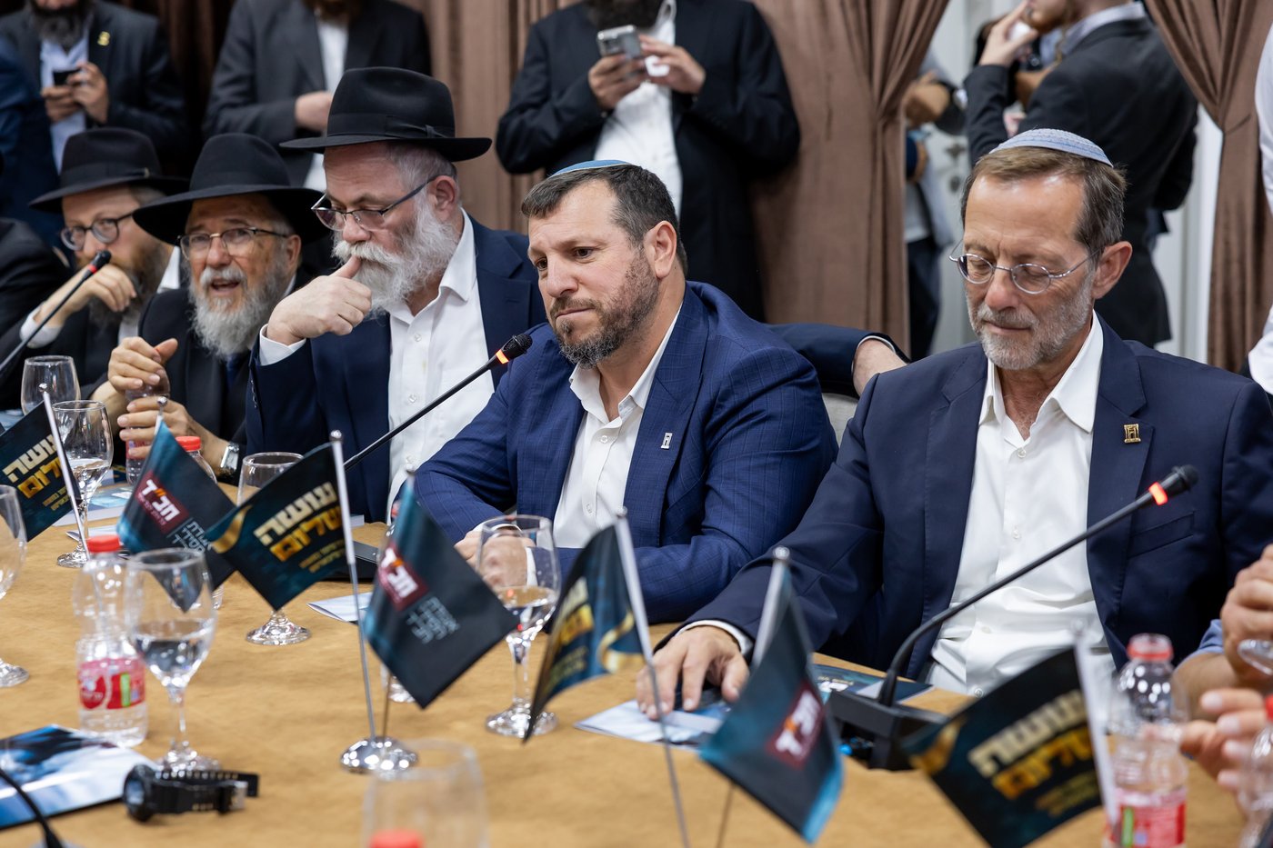 אירוע השקת הספר "עושה שלום" | צילום: מנדי טויטו