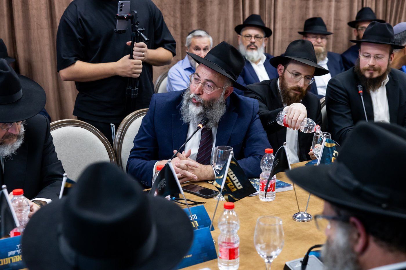 אירוע השקת הספר "עושה שלום" | צילום: מנדי טויטו