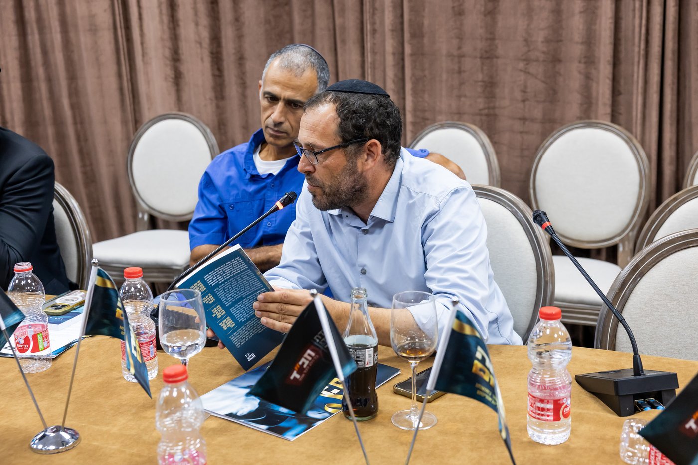 אירוע השקת הספר "עושה שלום" | צילום: מנדי טויטו