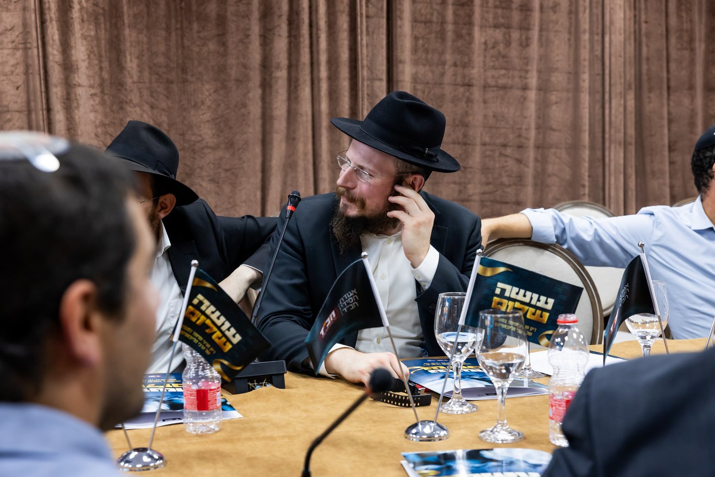 אירוע השקת הספר "עושה שלום" | צילום: מנדי טויטו