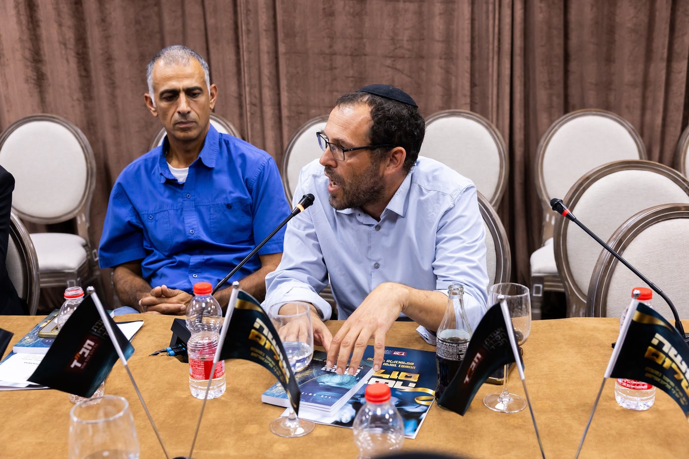 אירוע השקת הספר "עושה שלום" | צילום: מנדי טויטו