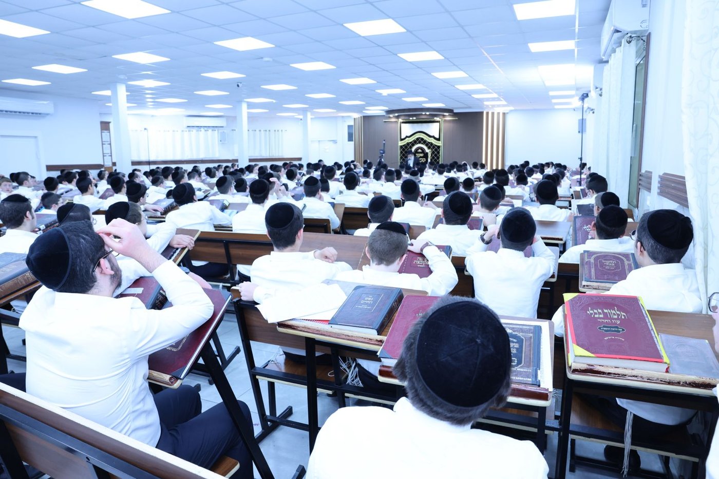 הגר"ש שטיינמן בישיבת ברכת שמואל | צילום: באדיבות המצלם