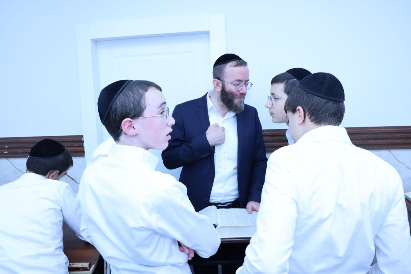הגר"ש שטיינמן בישיבת ברכת שמואל | צילום: באדיבות המצלם