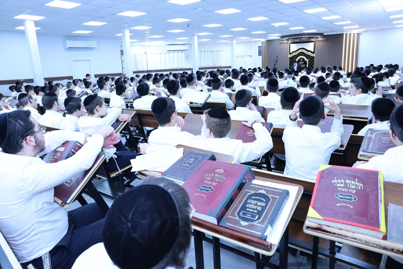 הגר"ש שטיינמן בישיבת ברכת שמואל | צילום: באדיבות המצלם