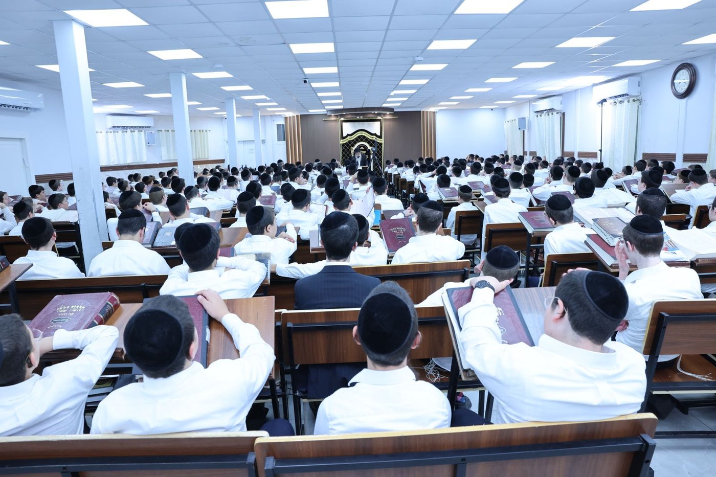 הגר"ש שטיינמן בישיבת ברכת שמואל | צילום: באדיבות המצלם