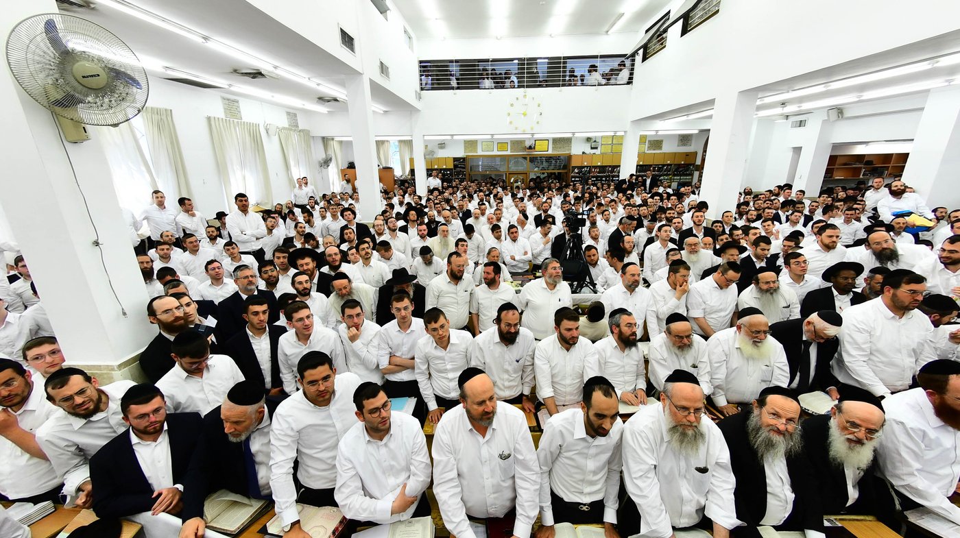 ראש הישיבה הגאון רבי דוב לנדו שליט"א בישיבת מיר | צילום: שוקי לרר
