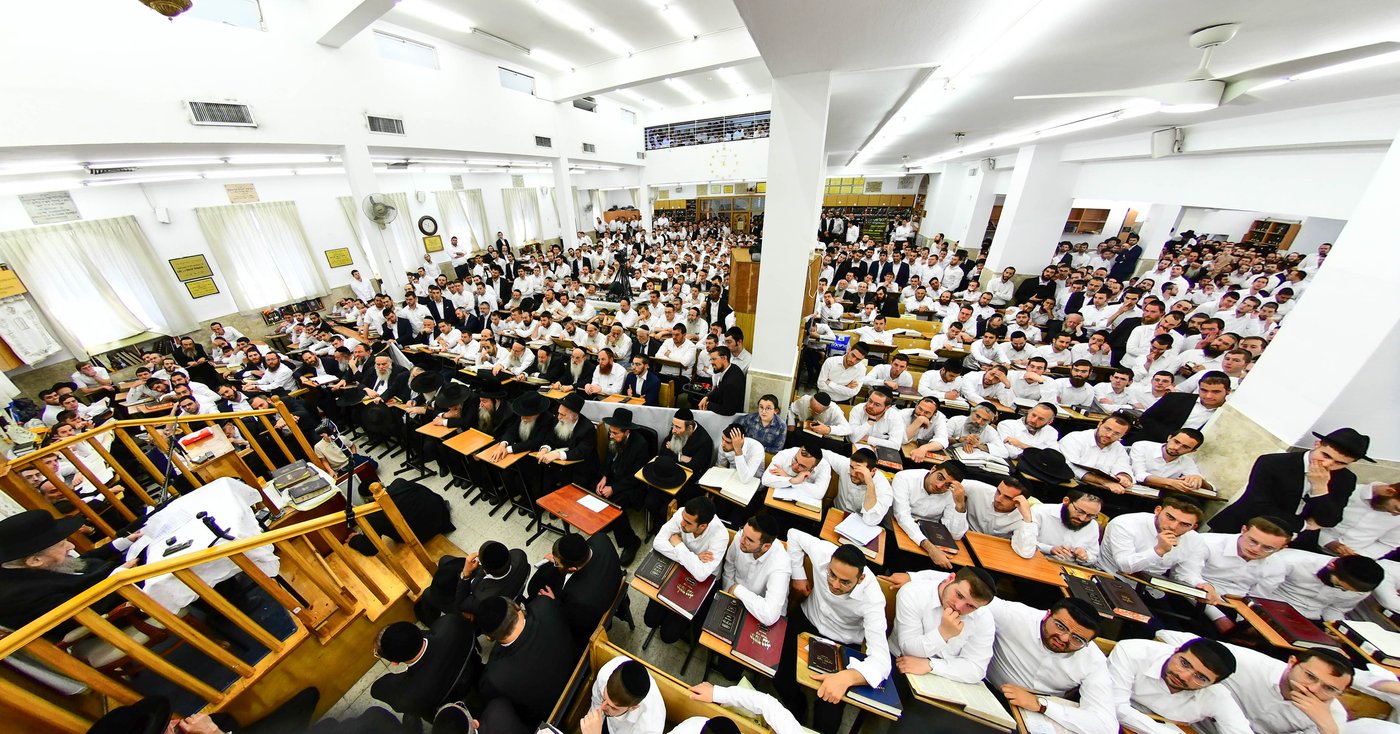 ראש הישיבה הגאון רבי דוב לנדו שליט"א בישיבת מיר | צילום: שוקי לרר