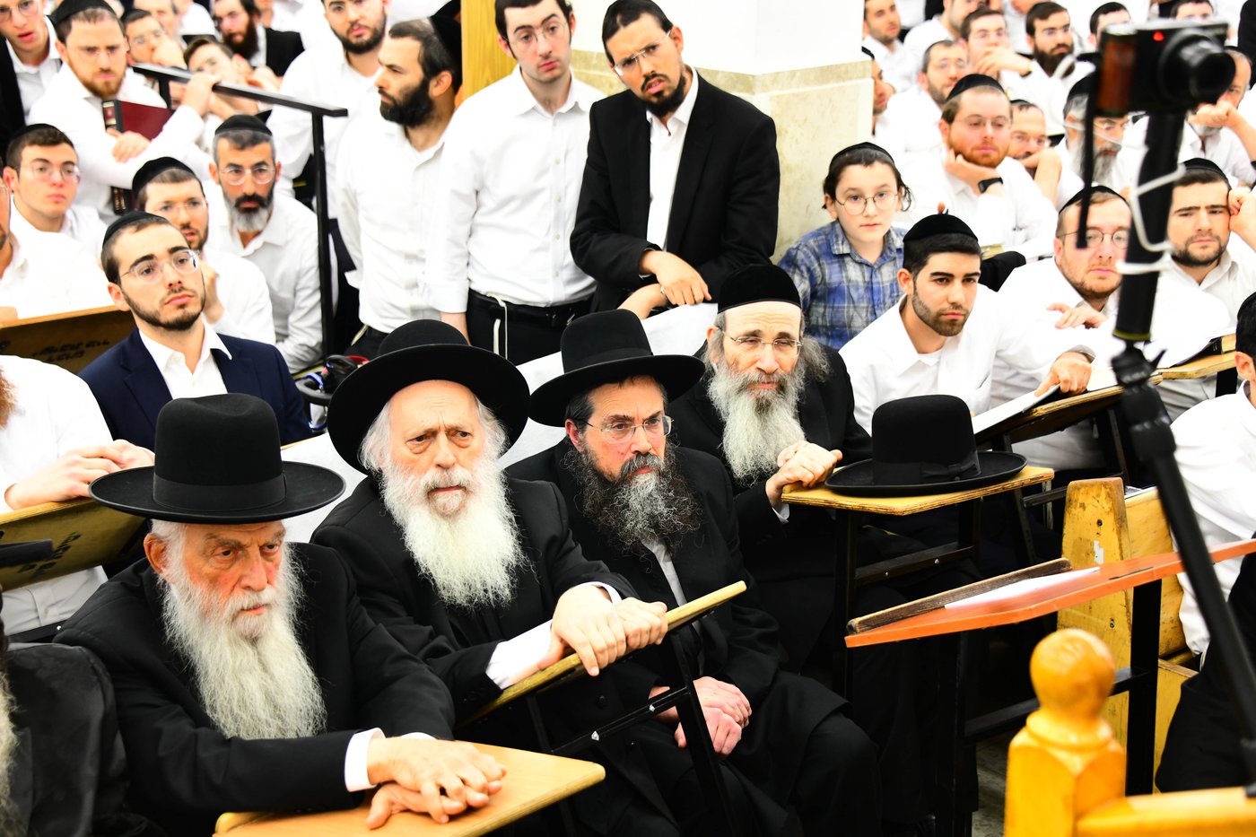 ראש הישיבה הגאון רבי דוב לנדו שליט"א בישיבת מיר | צילום: שוקי לרר
