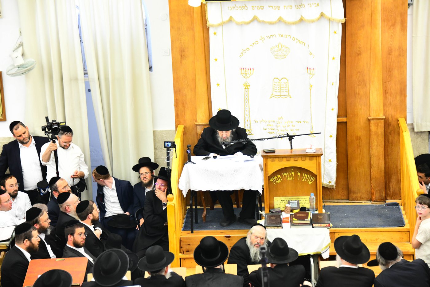 ראש הישיבה הגאון רבי דוב לנדו שליט"א בישיבת מיר | צילום: שוקי לרר