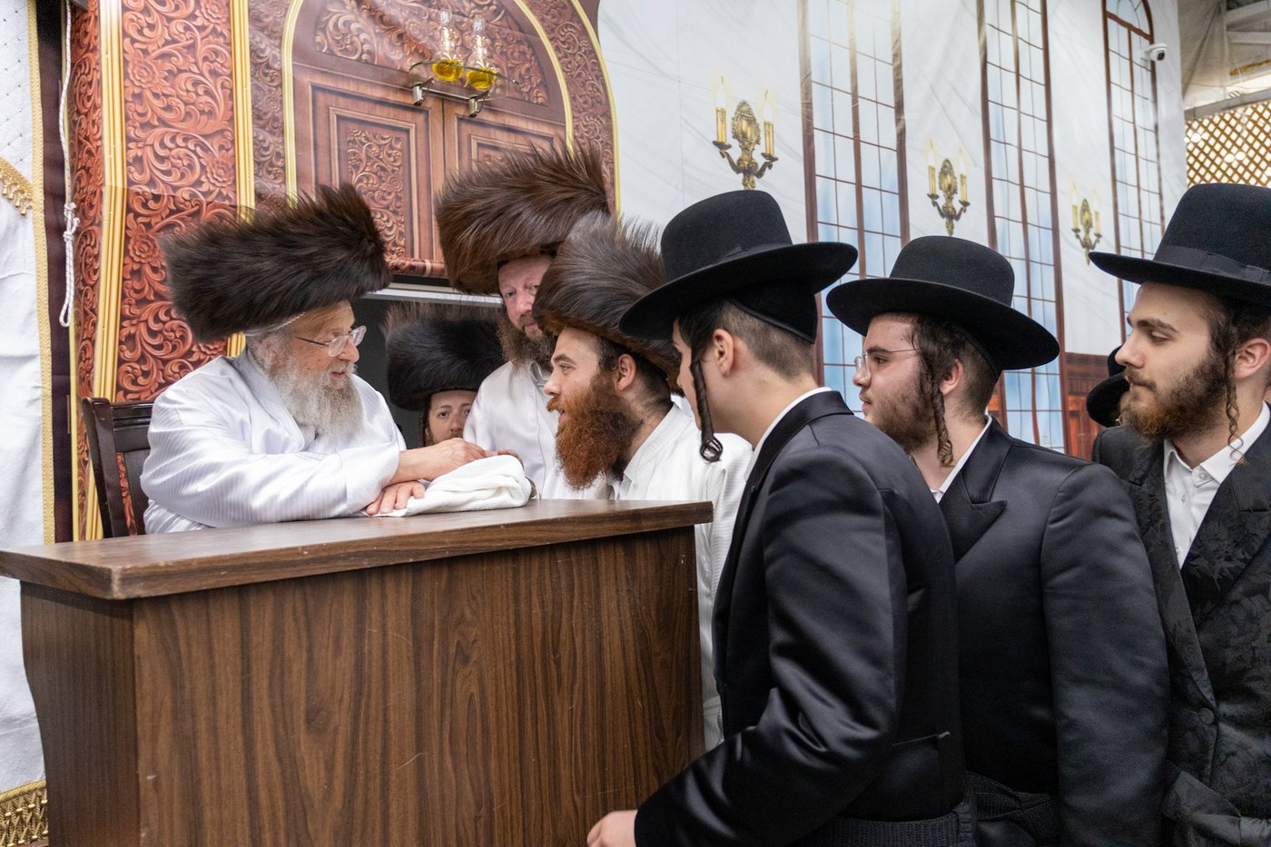 ראש השנה בחצר פינסק קרלין | צילום: א.פ.ק.