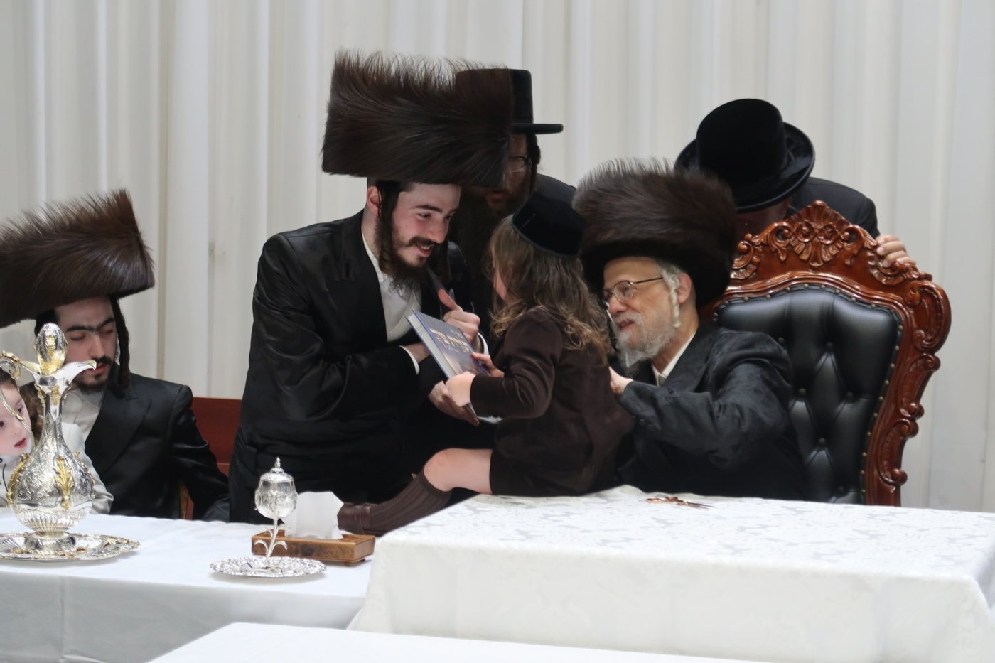 שמחת החלאקה לניני האדמו"ר מסערט ויז'ניץ שליט"א