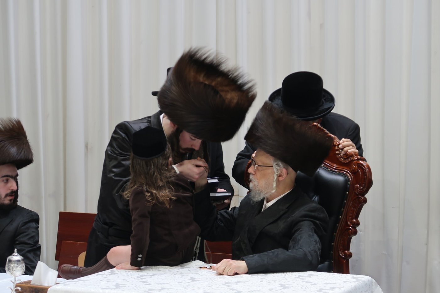 שמחת החלאקה לניני האדמו"ר מסערט ויז'ניץ שליט"א