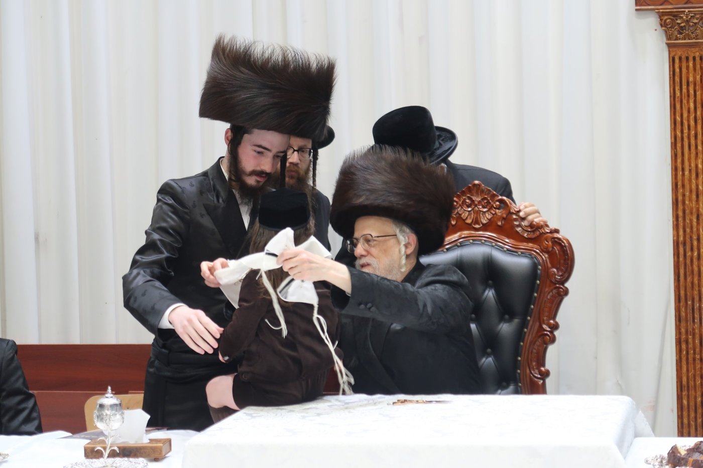 שמחת החלאקה לניני האדמו"ר מסערט ויז'ניץ שליט"א