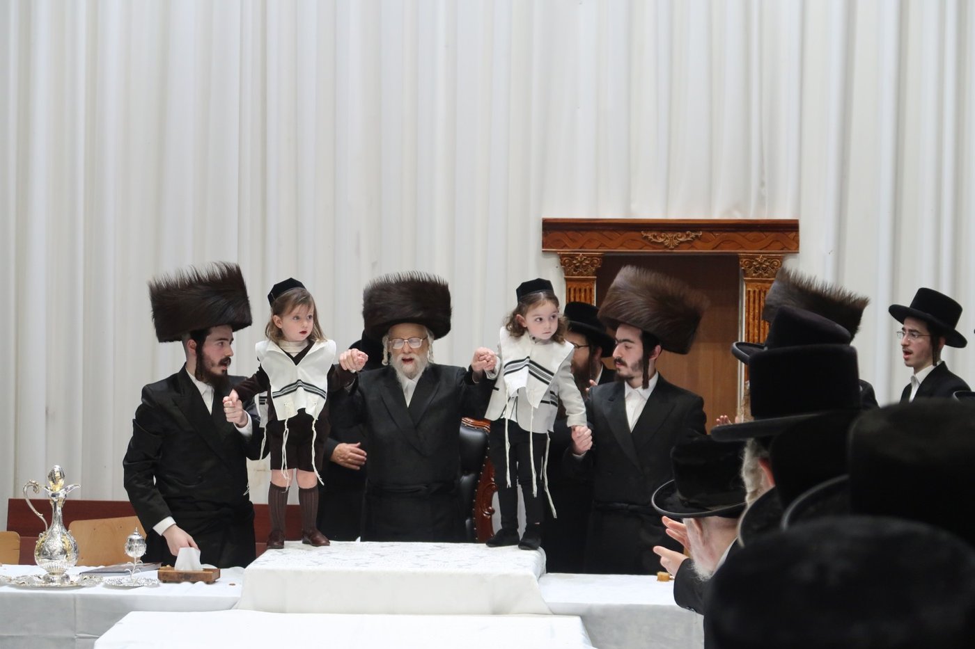 שמחת החלאקה לניני האדמו"ר מסערט ויז'ניץ שליט"א
