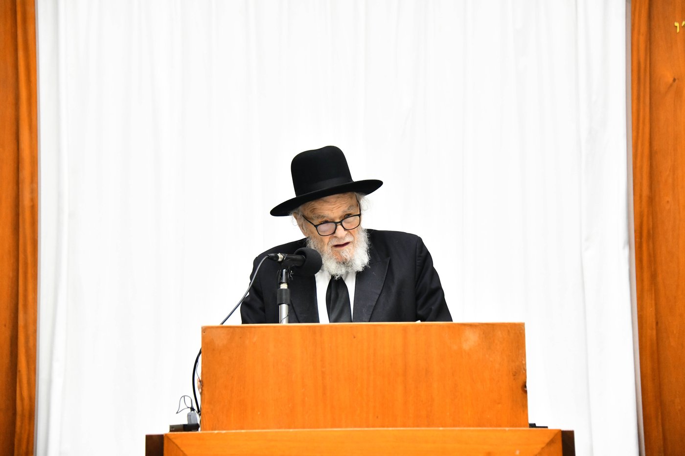 הגאון רבי משה הלל הירש שליט"א בישיבת מיר בברכפלד