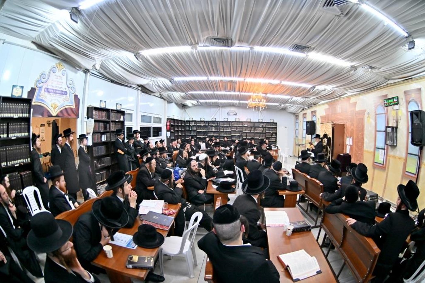 הגאון רבי יעקב מאיר שטרן שליט"א בבית המדרש ספינקא בבית שמש