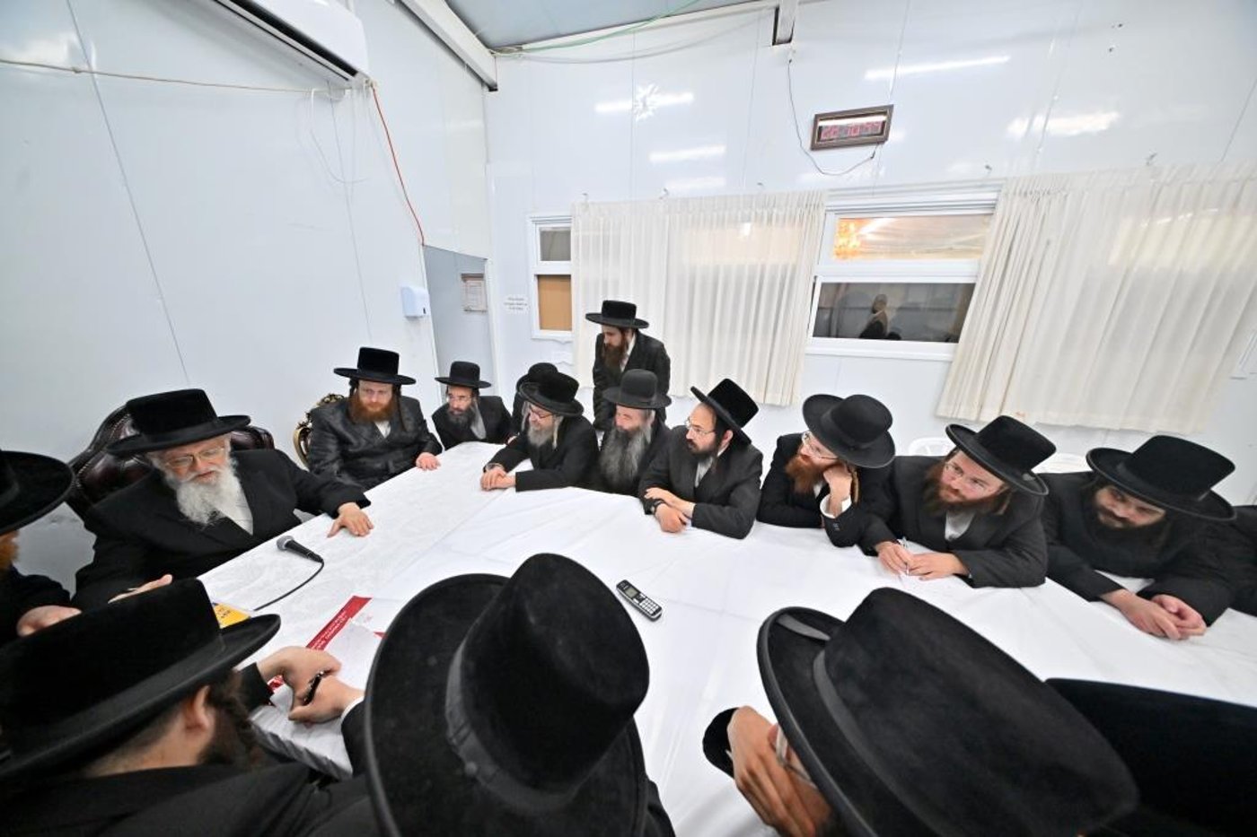 הגאון רבי יעקב מאיר שטרן שליט"א בבית המדרש ספינקא בבית שמש