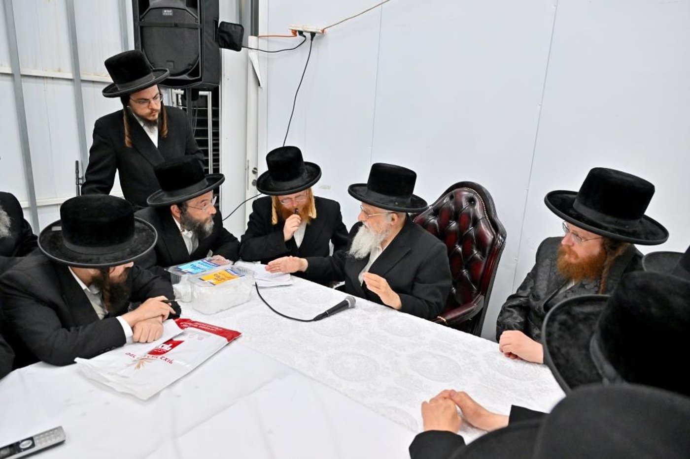 הגאון רבי יעקב מאיר שטרן שליט"א בבית המדרש ספינקא בבית שמש