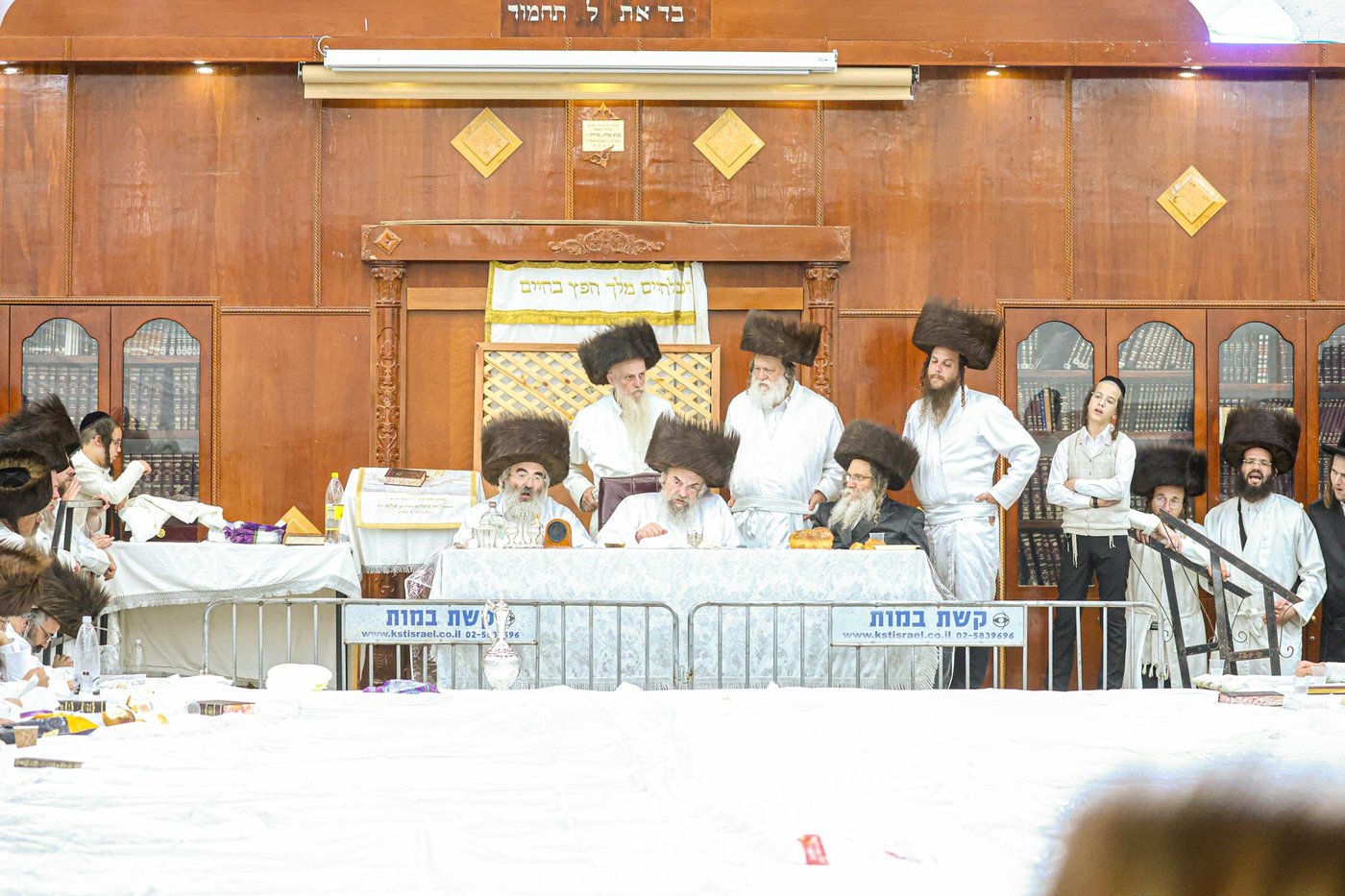 מוצאי ראש השנה בחצר הקודש לעלוב