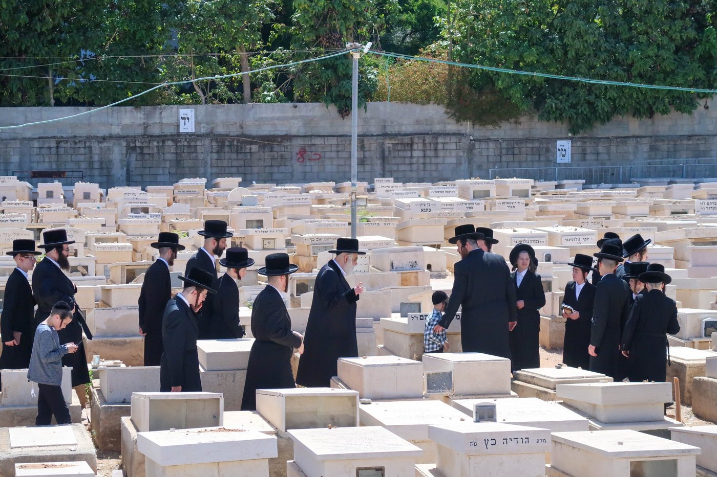 האדמו"ר מויז'ניץ ירושלים שליט"א בביקורו בארץ הקודש