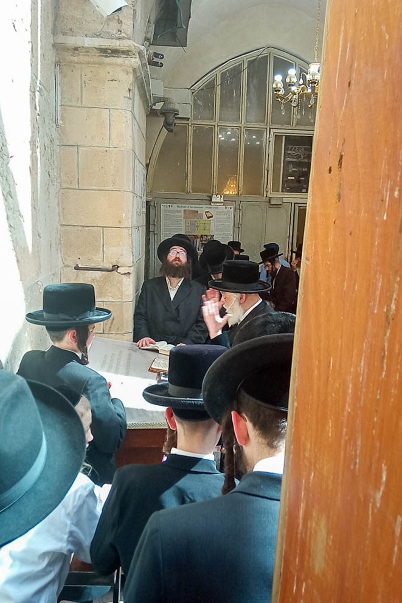 האדמו"ר מויז'ניץ ירושלים שליט"א בביקורו בארץ הקודש
