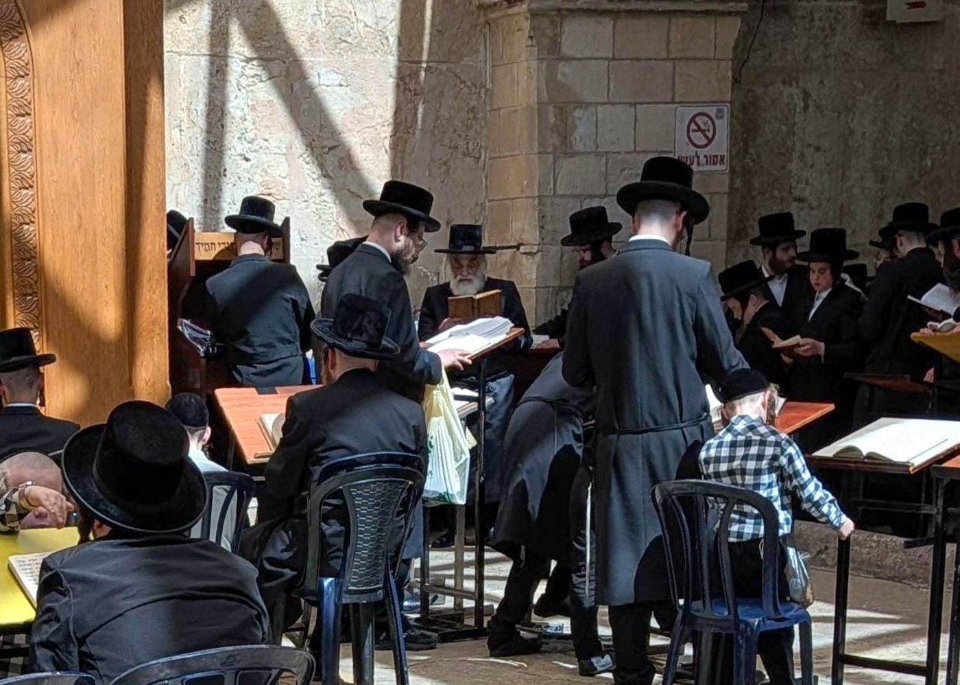 האדמו"ר מויז'ניץ ירושלים שליט"א בביקורו בארץ הקודש