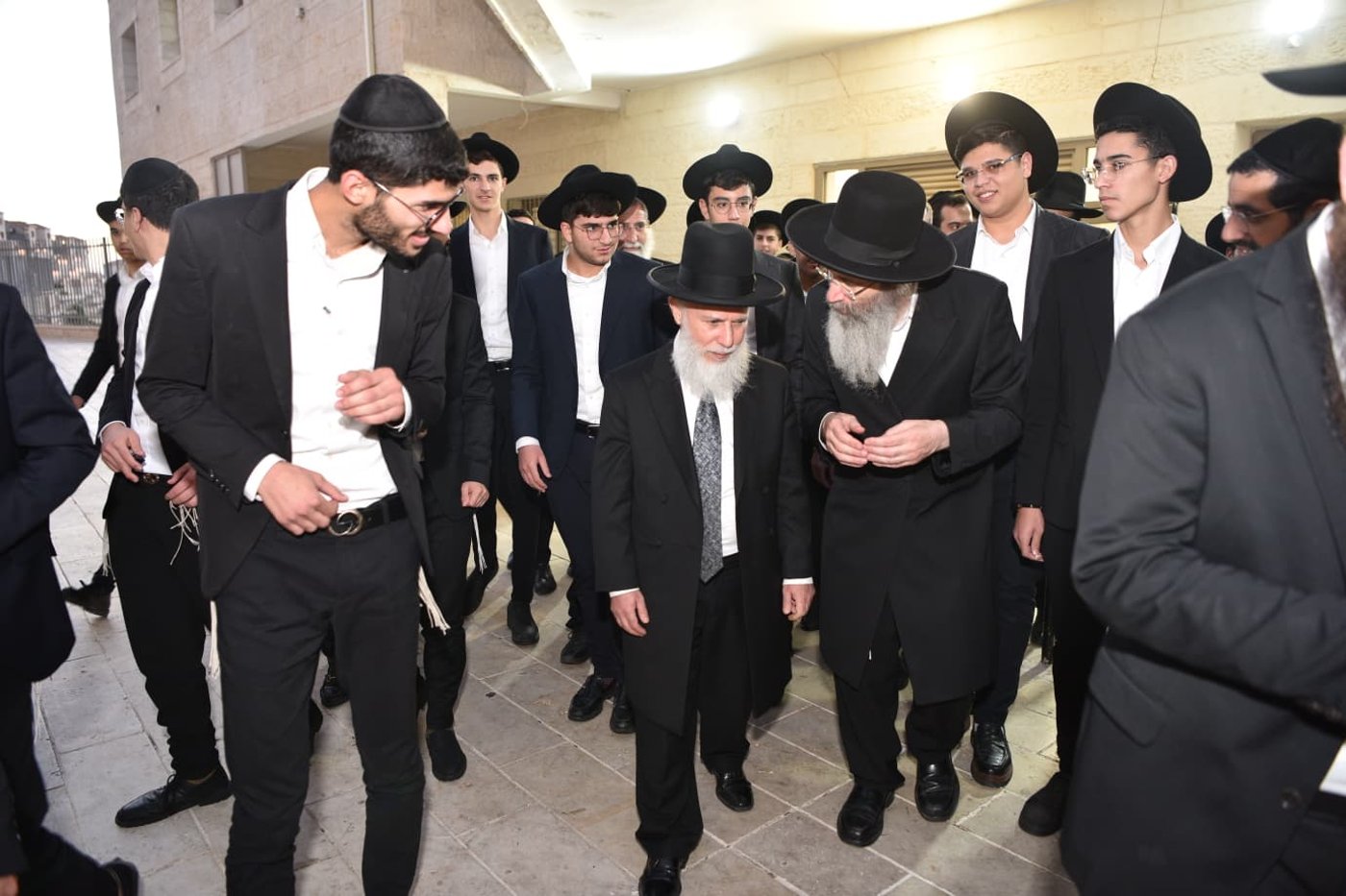 הגאון רבי בנימין פינקל שליט"א בישיבת אבני נזר