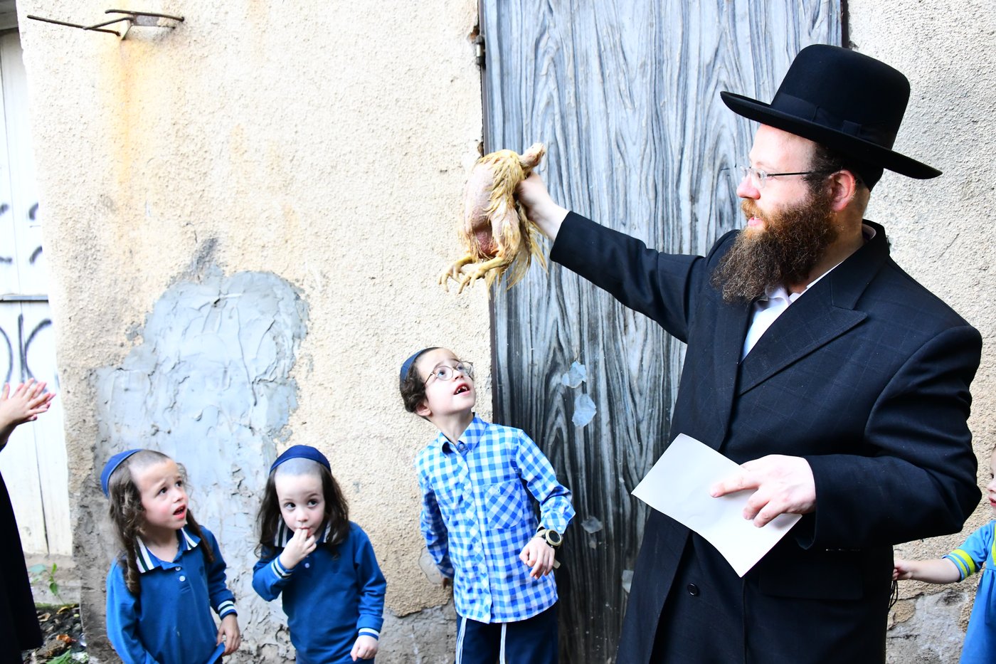 מנהג כפרות בבני ברק