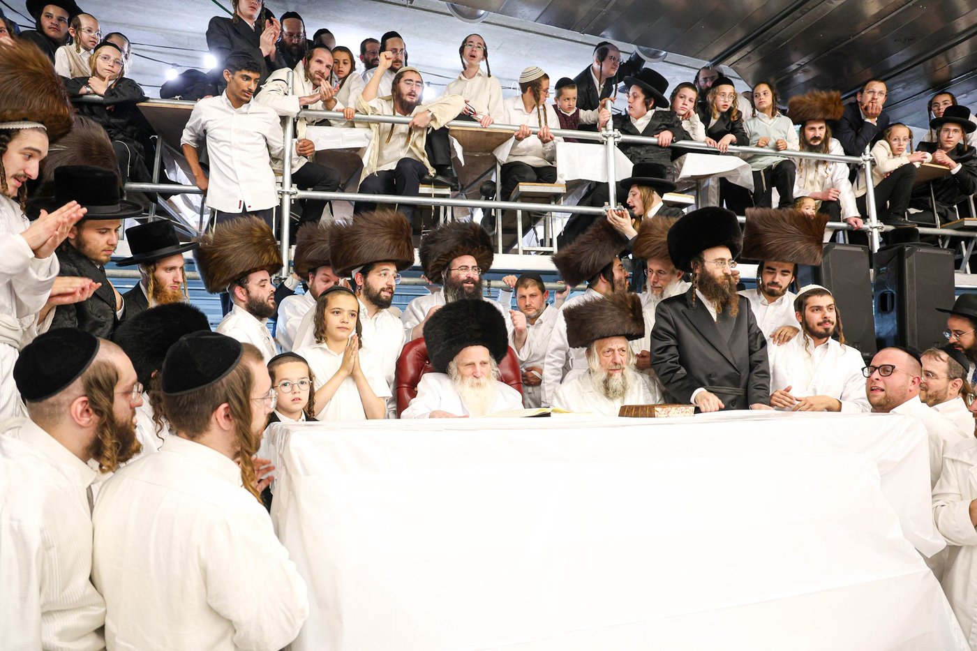 מוצאי ראש השנה אצל הגאון האדמו"ר מתורת חכם שליט"א