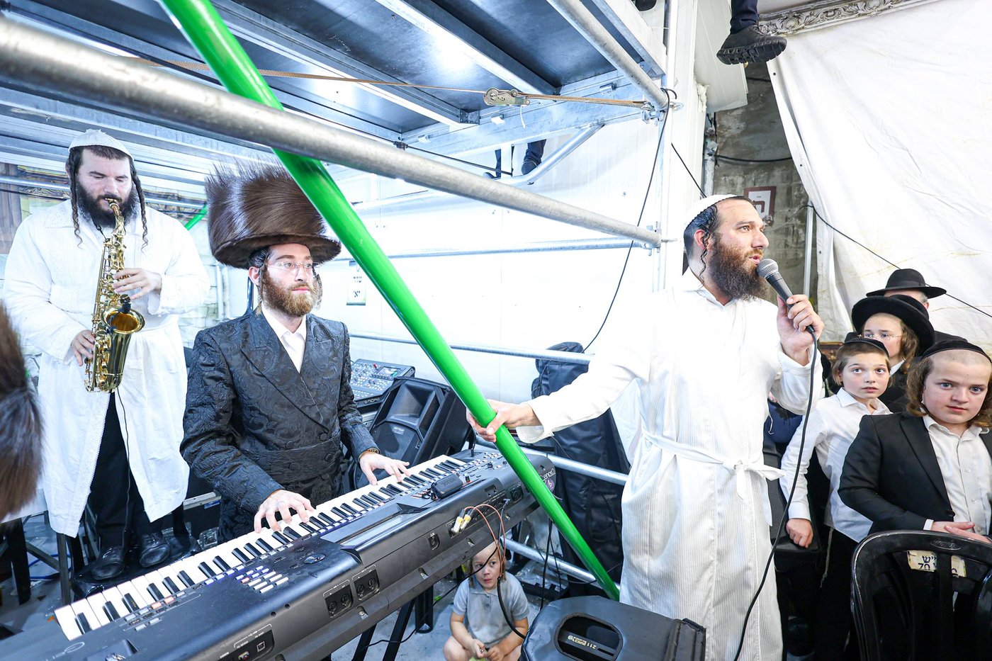 מוצאי ראש השנה אצל הגאון האדמו"ר מתורת חכם שליט"א