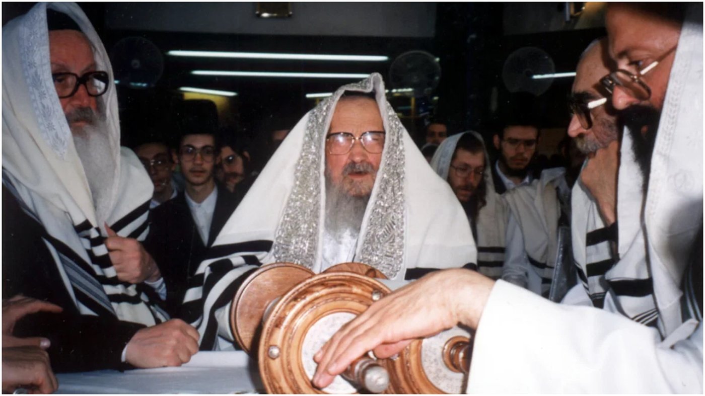 הרה"ח רבי יחיאל אהרן בוימיל זצ"ל כבעל קורא אצל רבו מרן ה'נתיבות שלום' זצוק"ל