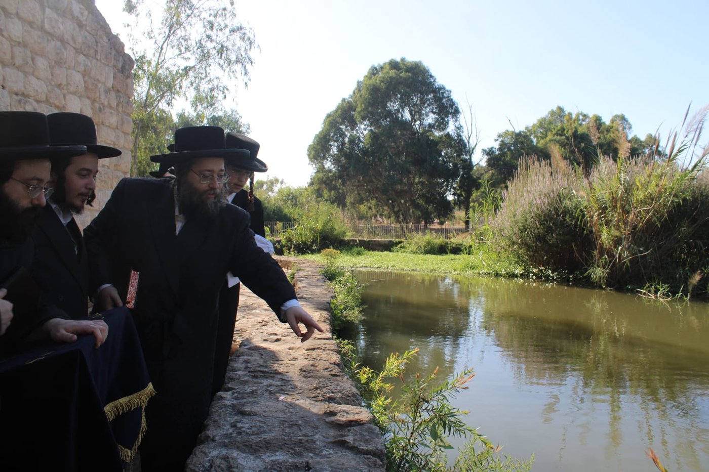 האדמו"ר מצאנז ז'מיגראד שליט"א בתשליך