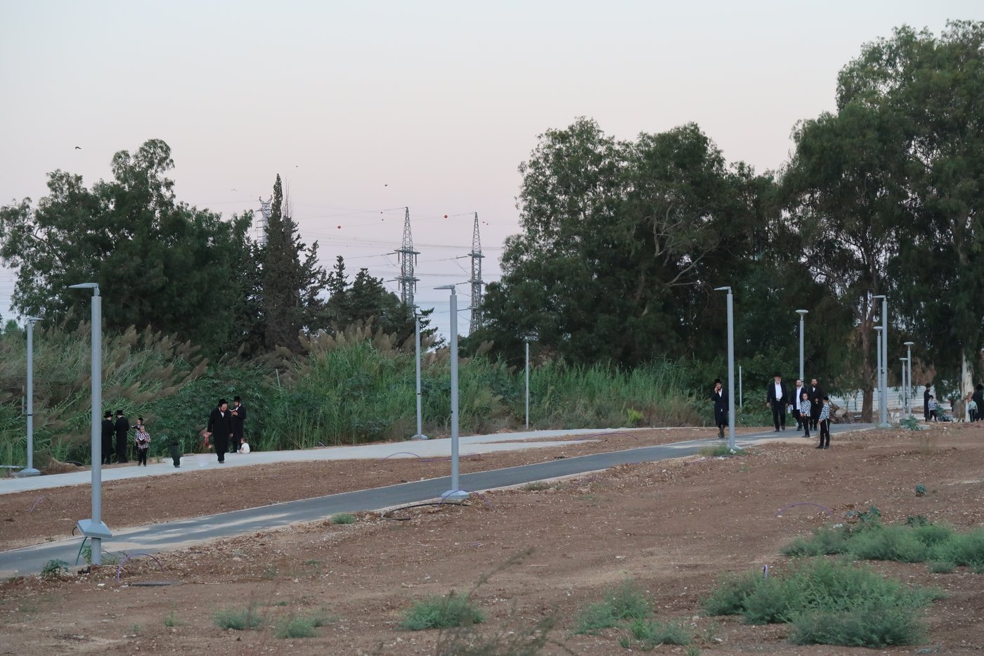 האדמו"ר ממיאלען שליט"א בתשליך | צילום: י. פריד