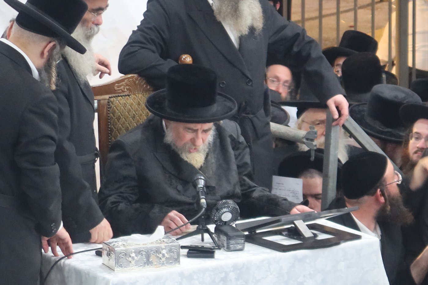 האדמו"ר מרחמסטריווקא שליט"א בתשליך | צילום: מאיר שמחה שטיגליץ