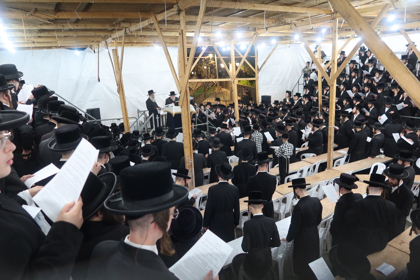 האדמו"ר מרחמסטריווקא שליט"א בתשליך | צילום: מאיר שמחה שטיגליץ