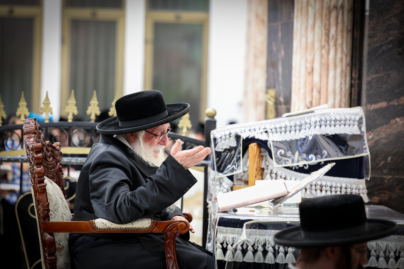 עשרת ימי תשובה בצאנז | צילום: משה גולדשטיין