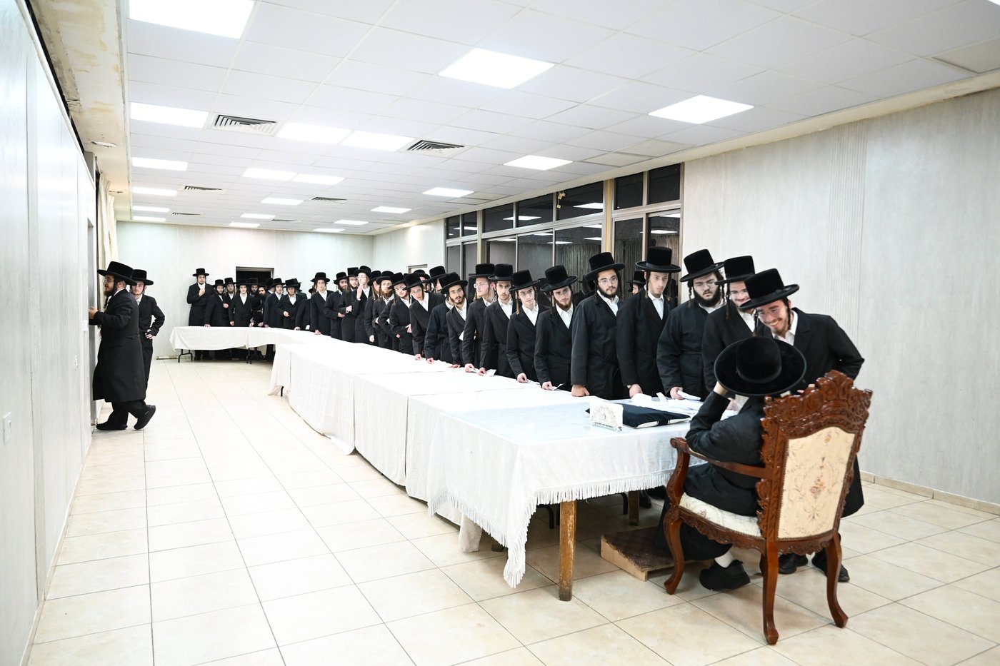 עשרת ימי תשובה בצאנז | צילום: משה גולדשטיין