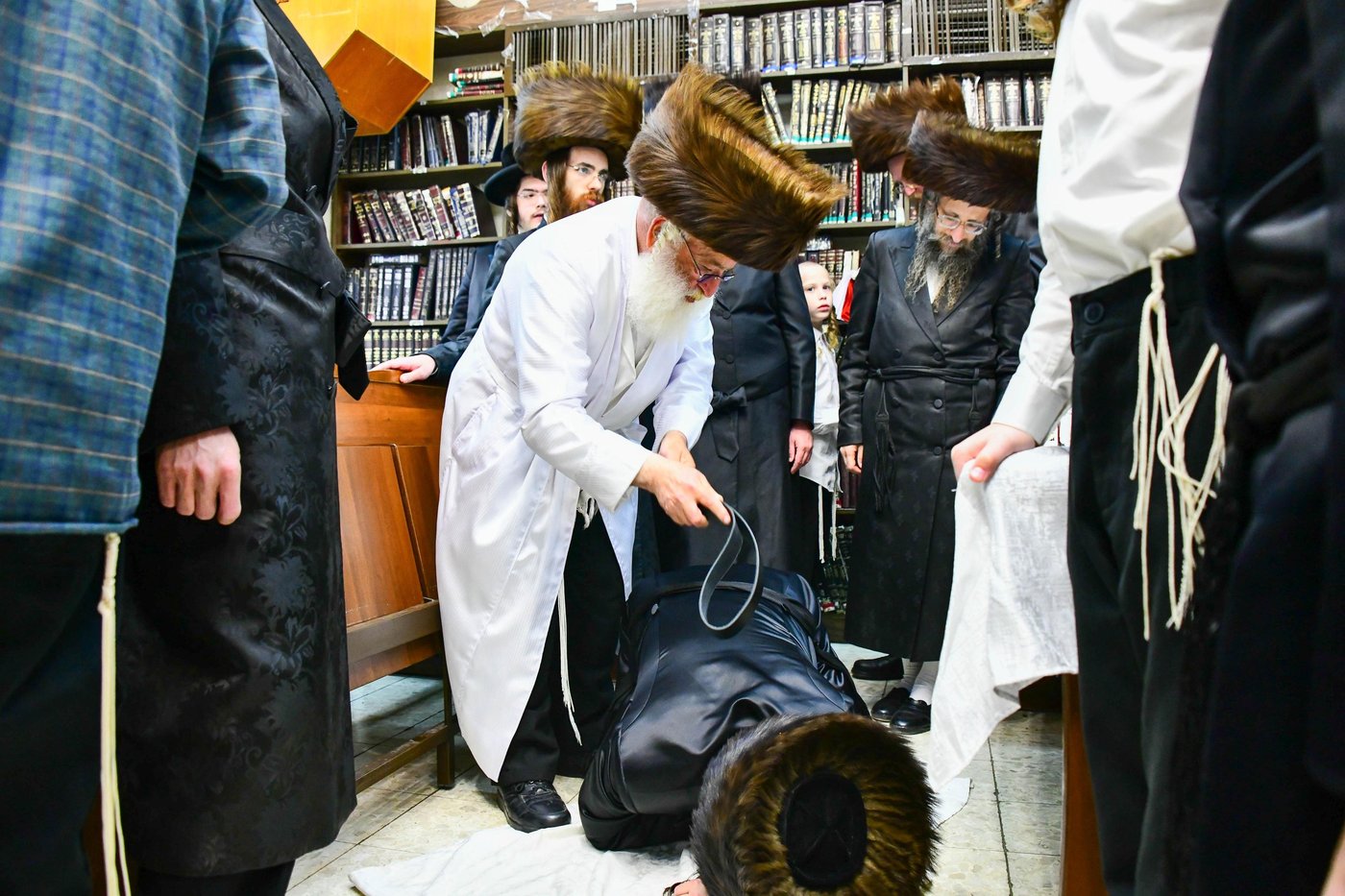 ערב יום כיפור בחצר הקודש לעלוב