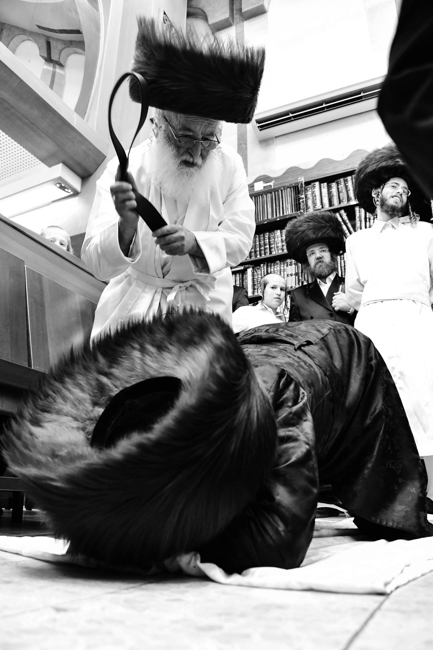 ערב יום כיפור בחצר הקודש לעלוב