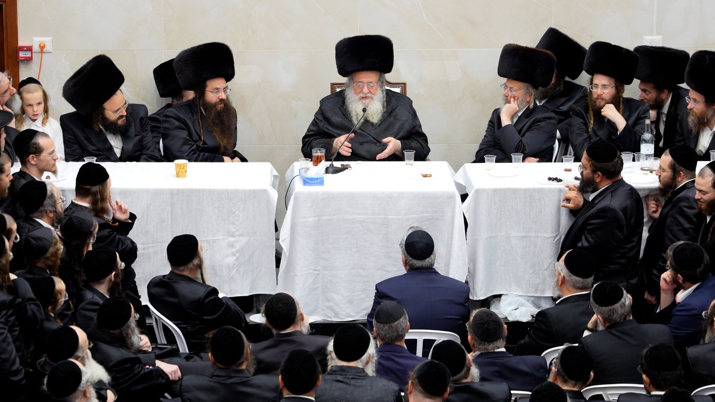 הגאון רבי שאול אלתר שליט"א בטיש מוצאי יום הכיפורים